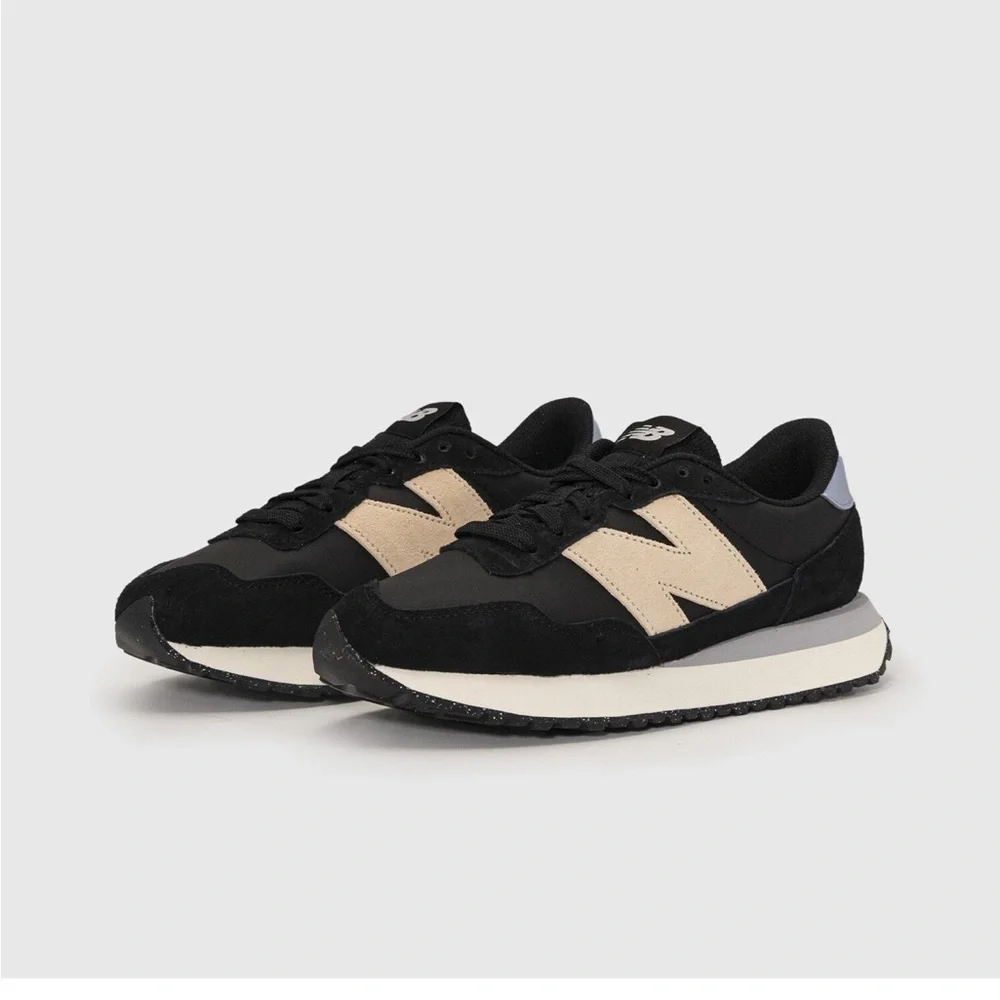 New Balance 237 Sneakers - Picture 1 of 13